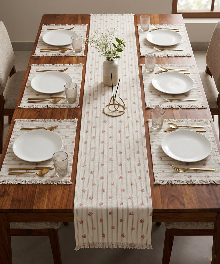 Set of 6 pcs Table Mats & 1 pc Table Runner | Ditsy Stripe Printed Cotton
