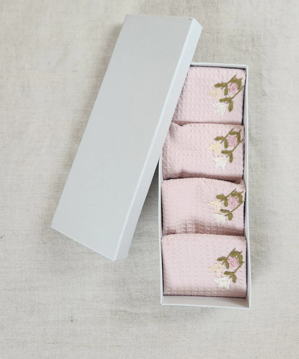 Embroidered 4 pcs Face and 2 pcs Hand Towel Set | Cotton Waffle | Dusty Pink