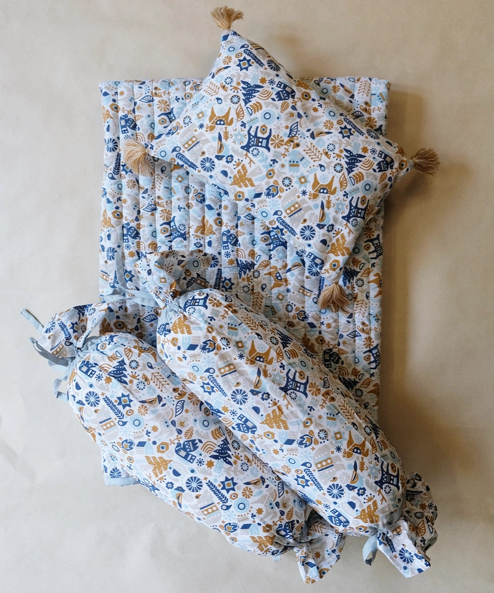 Blue Cotton Printed Bedding Set (1 Bedding, 1 Pillow, 2 Bolsters)