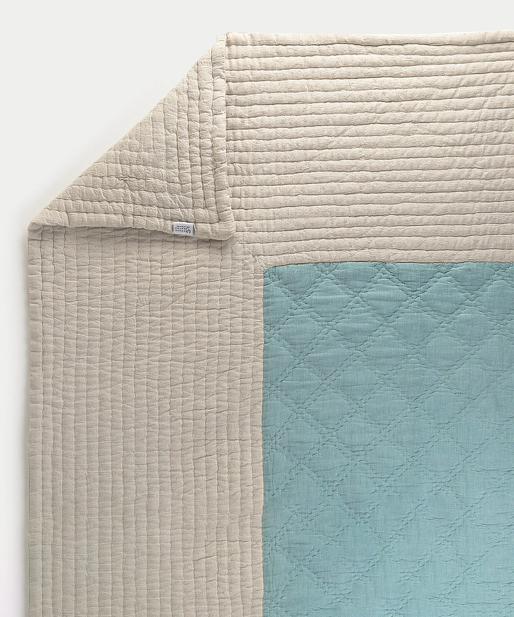 Turquoise & Cream Quilted Comforter with 2 Pillow Covers