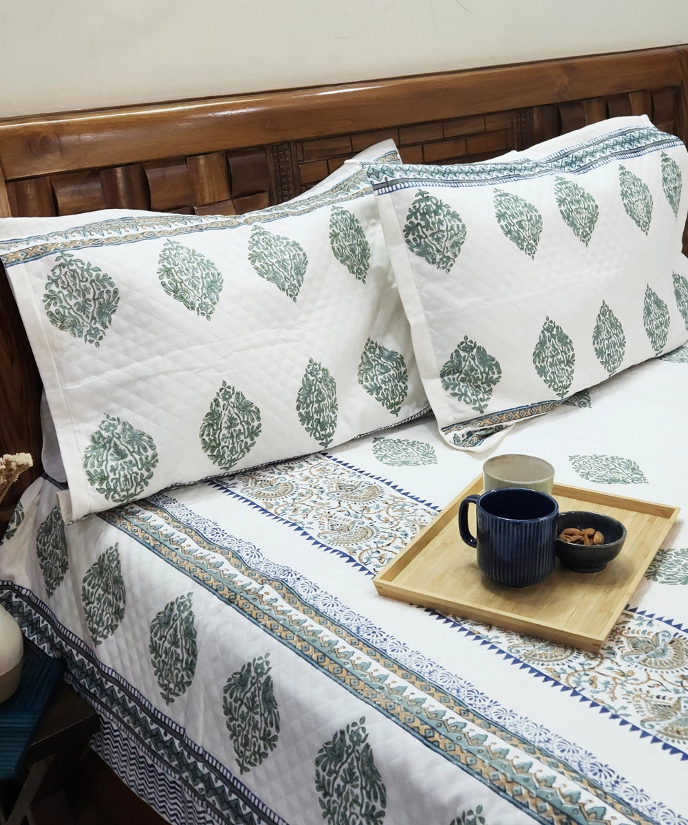 Buy Cotton King Bedcover with 2 pillow covers Online 