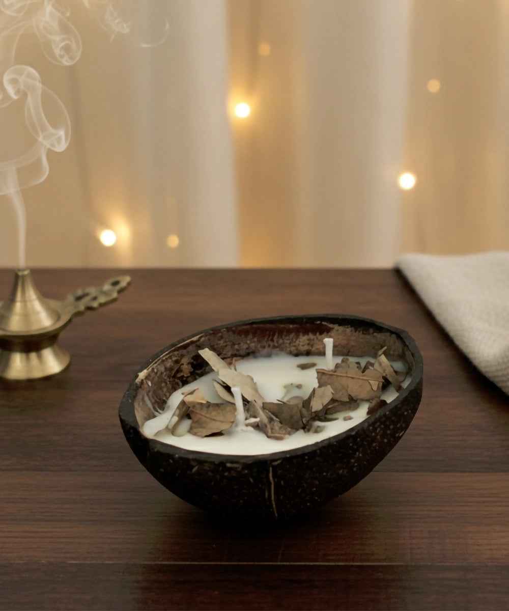 Cinnamon Coconut Shell Soy Wax Candle | 20 Burning Hours