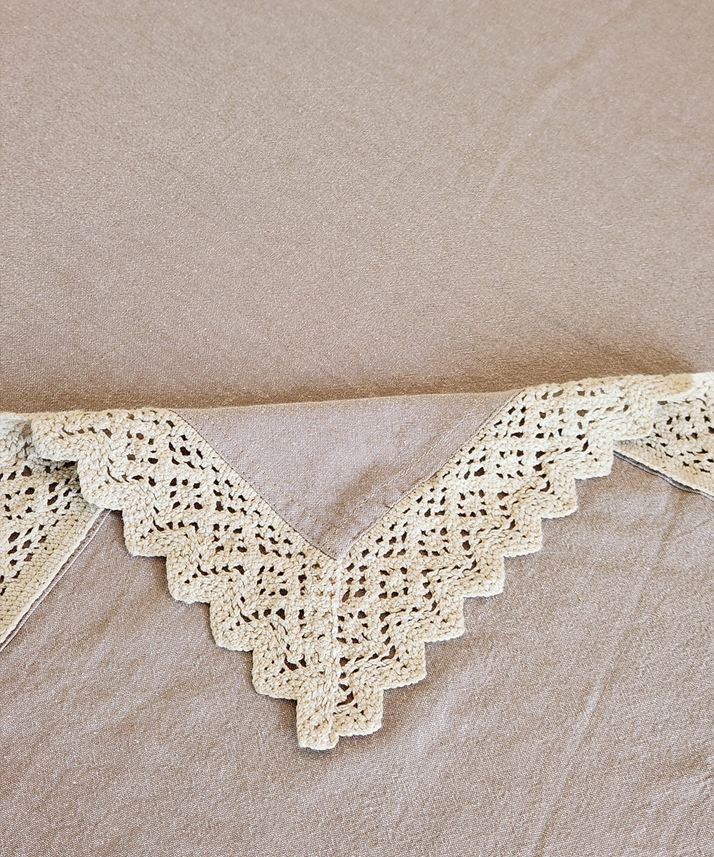 6 Seater Natural Beige Chambray with Lace Table Cloth