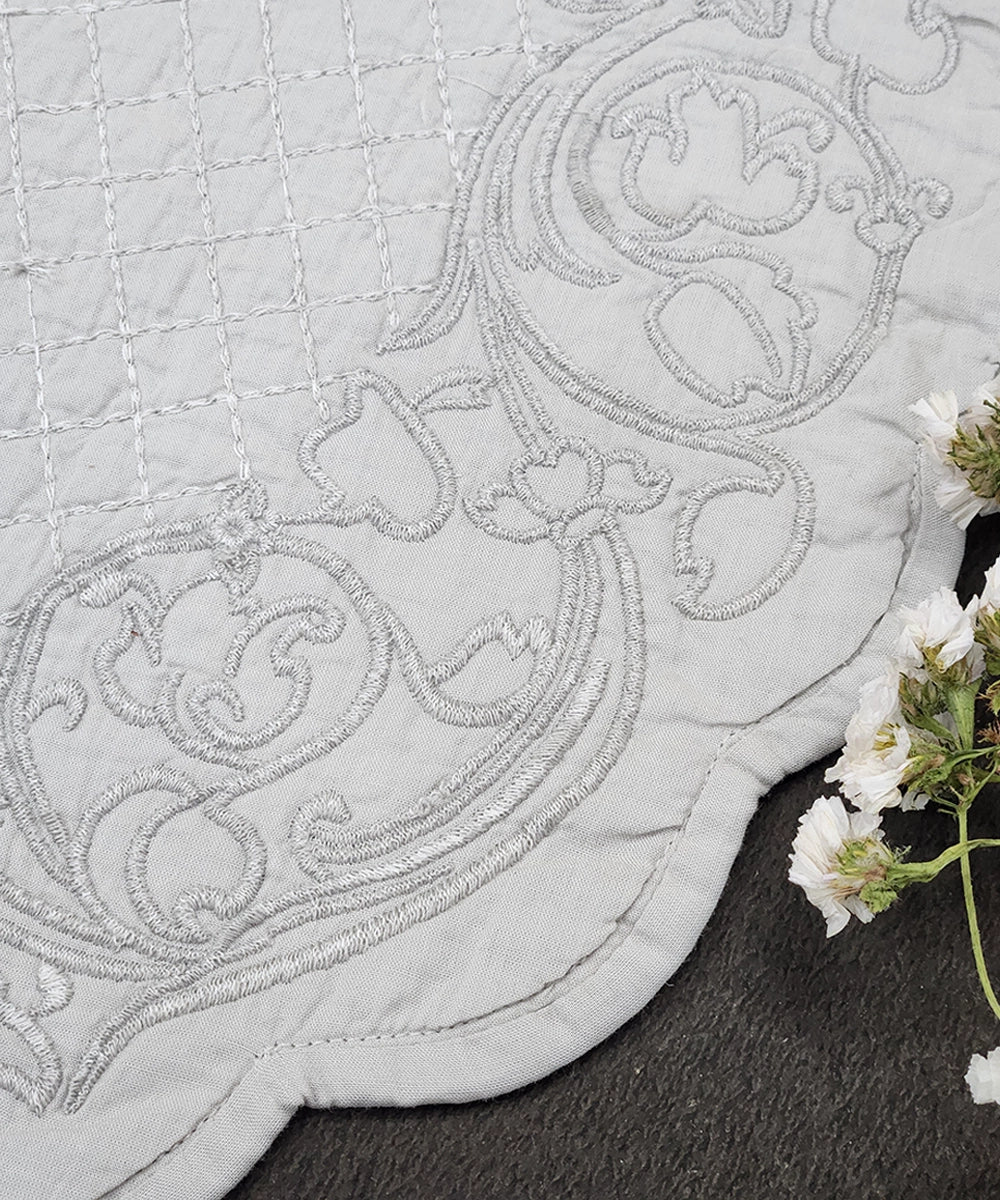 Set of 2 quilted cotton embroidered light grey round table mats (15.5"x15.5")