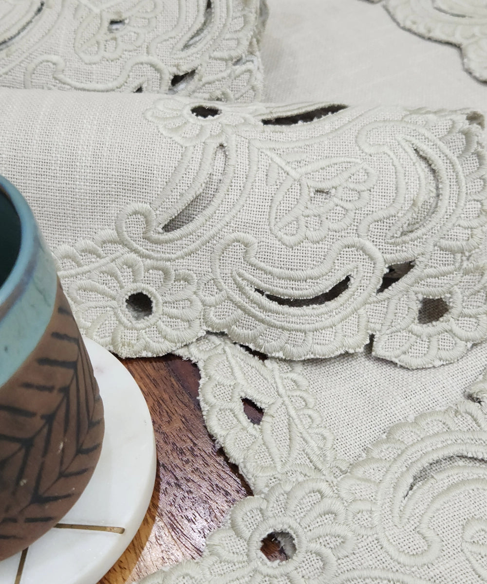 Set of 6 pcs Beige Cutwork Embroidery Cotton Slub Table Mats with 1 pc 6 seater Table Runner