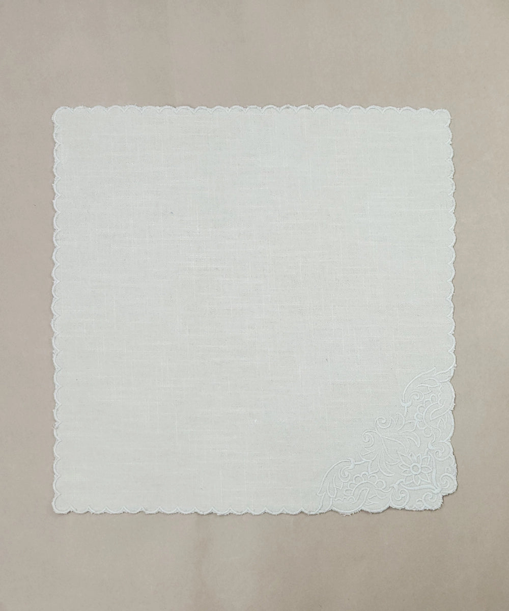 Set of 6 pcs Beige Cutwork Embroidered Cotton Slub Table Napkins (15"x15")