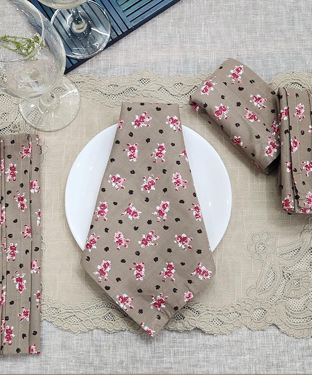 Set of 4 Ditsy Printed Cotton Table Napkin