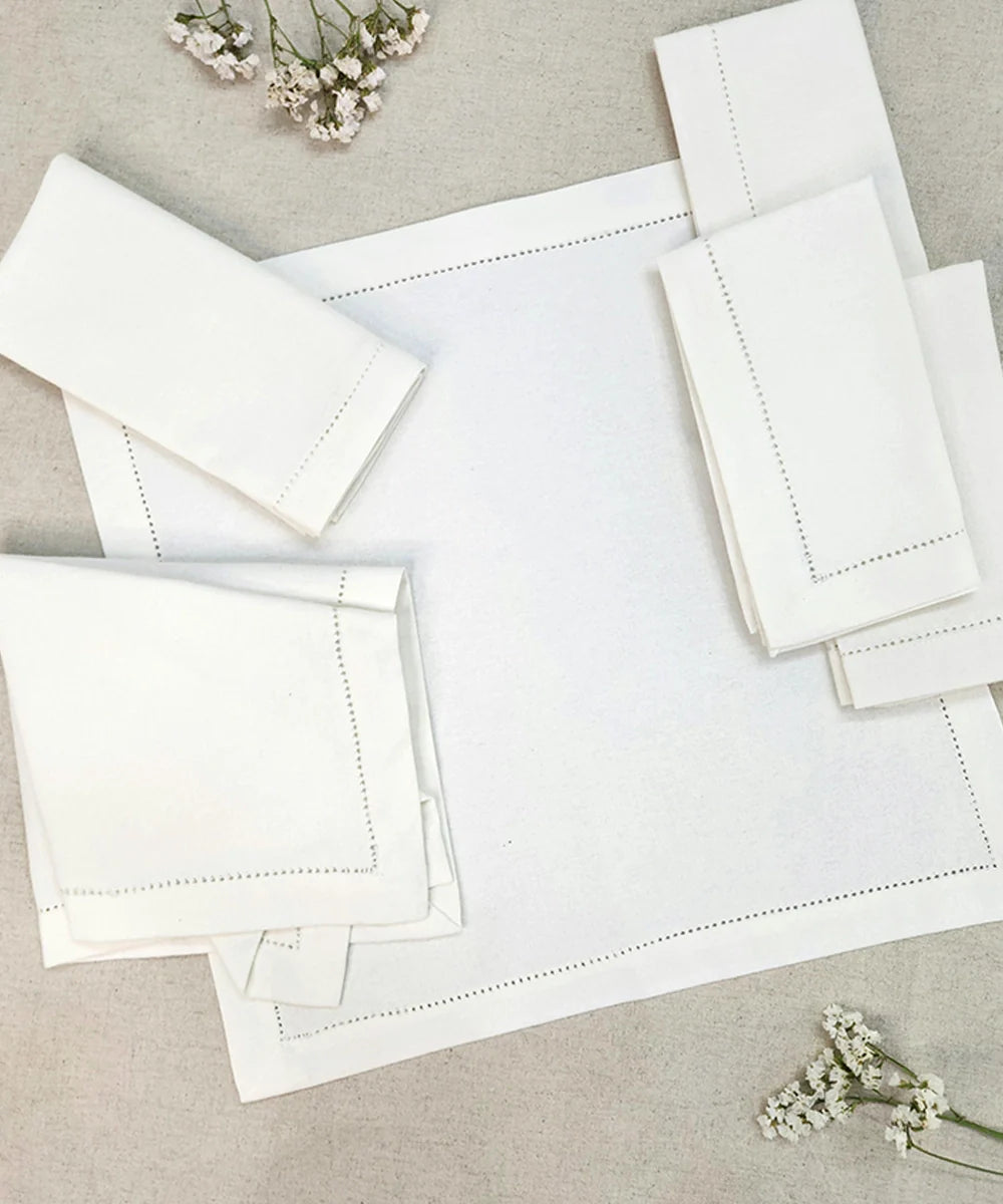 Rust Block Print Table Linen Gift Set | 1 Runner + 6 Mats + 6 Napkins