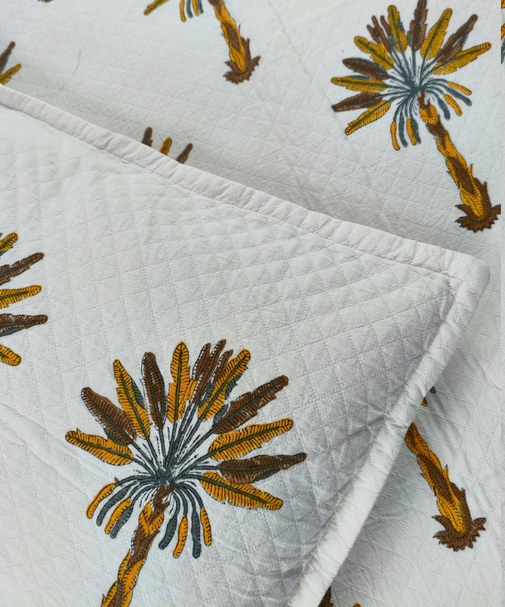 Palm Tree Block Printed Matelassé Jacquard Cotton King Bedcover with 2 pillow covers