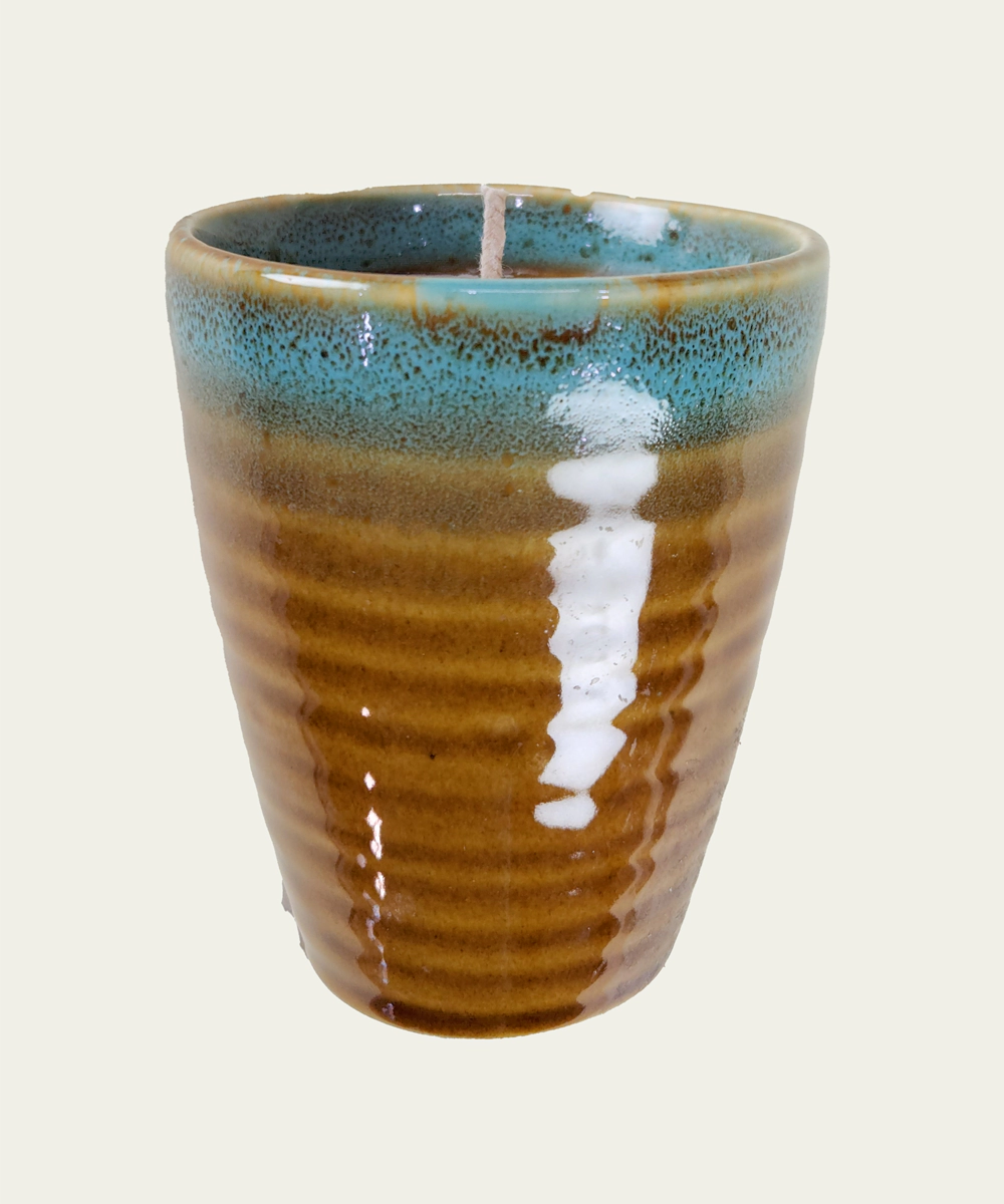 Lavender Soy Wax candle in ceramic jar (210 grams with 24 hrs burning time)