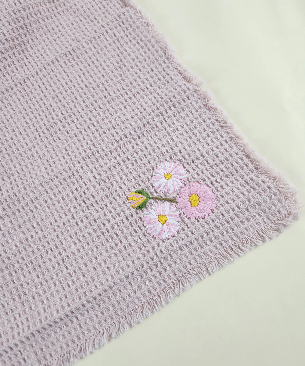 Set of 4 pcs Pink Embroidered Waffle Face Towel in a Box