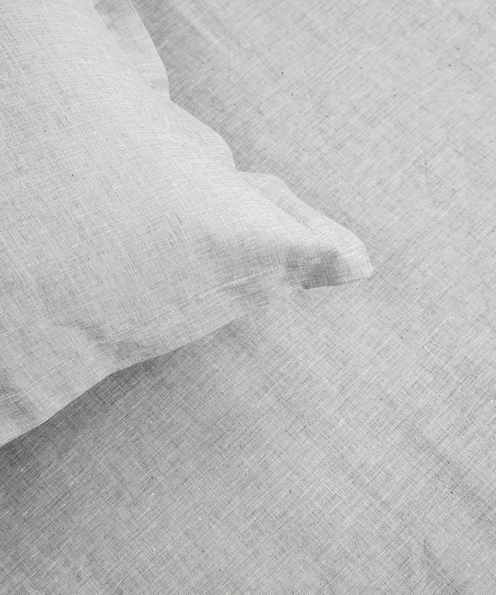 Grey Melange Solid King Cotton Bedsheet with 2 Pillow Covers